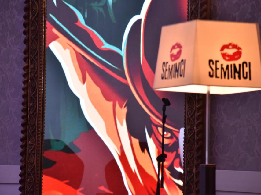 Sala de los espejos, en el Teatro Calderón