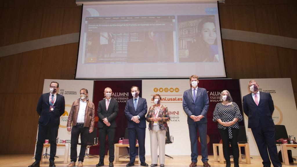 El rector de la USAL preside el acto de nombramiento de Socios de Honor de  Socios de Honor de Alumni-Usal