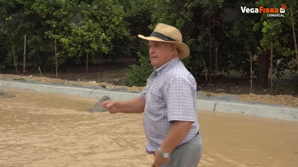 El agricultor, en un momento de la grabación de Vega Fibra.