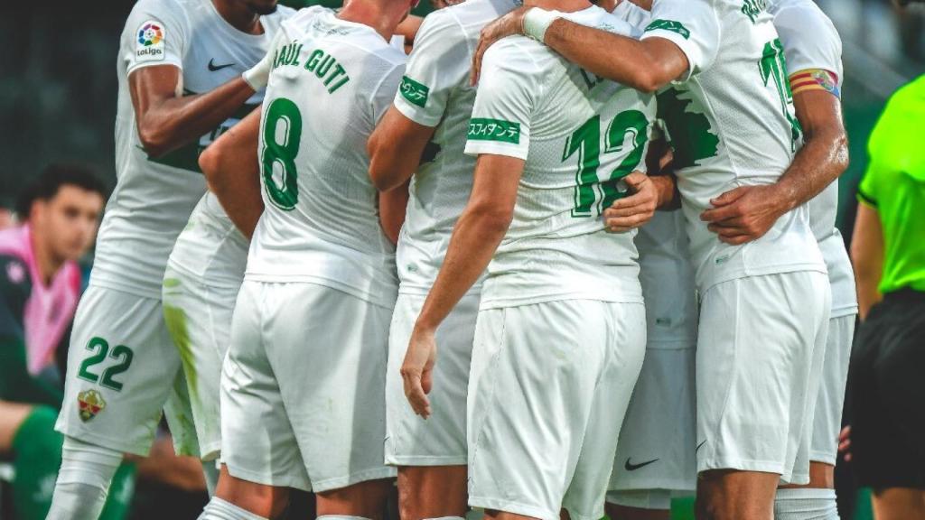 Los jugadores del Elche, en el partido de este sábado.