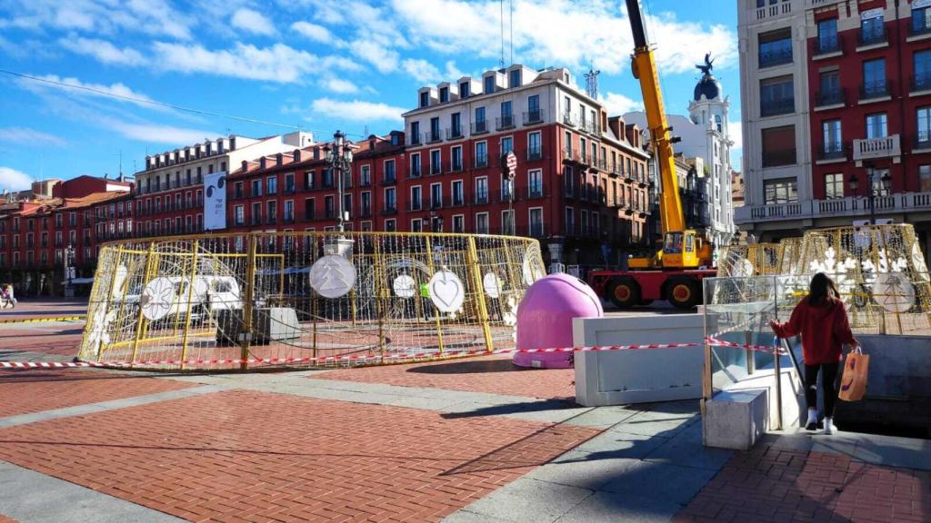 Montaje del Árbol de los Deseos en Valladolid