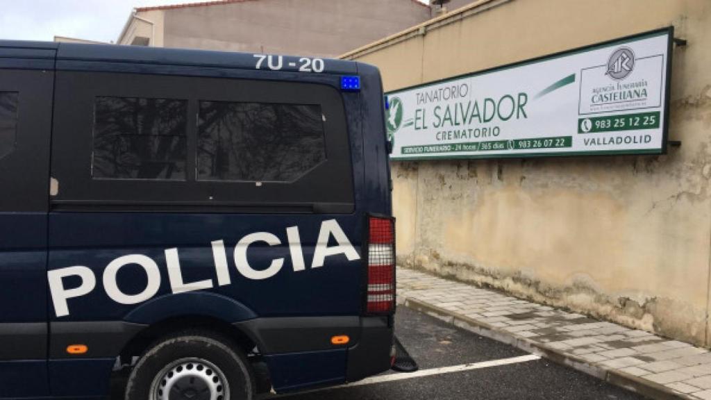 Intervención de la Policía Nacional en el tanatorio El Salvador en 2019
