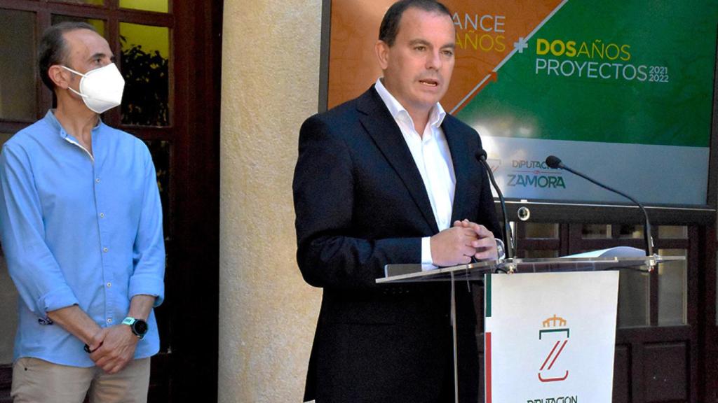 Francisco Requejo y José Luis Prieto Calderón durante el balance de los dos años del nuevo gobierno de la Diputación de Zamora