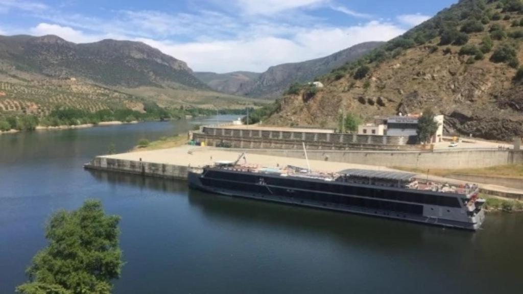 Instalaciones del muelle de Vega Terrón