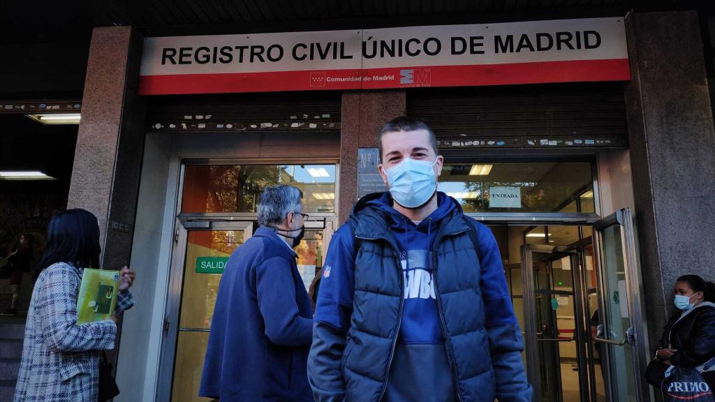 Flavio, a las puertas del registro civil, este miércoles.