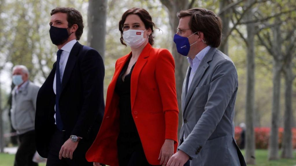 Casado, Ayuso y Almeida.