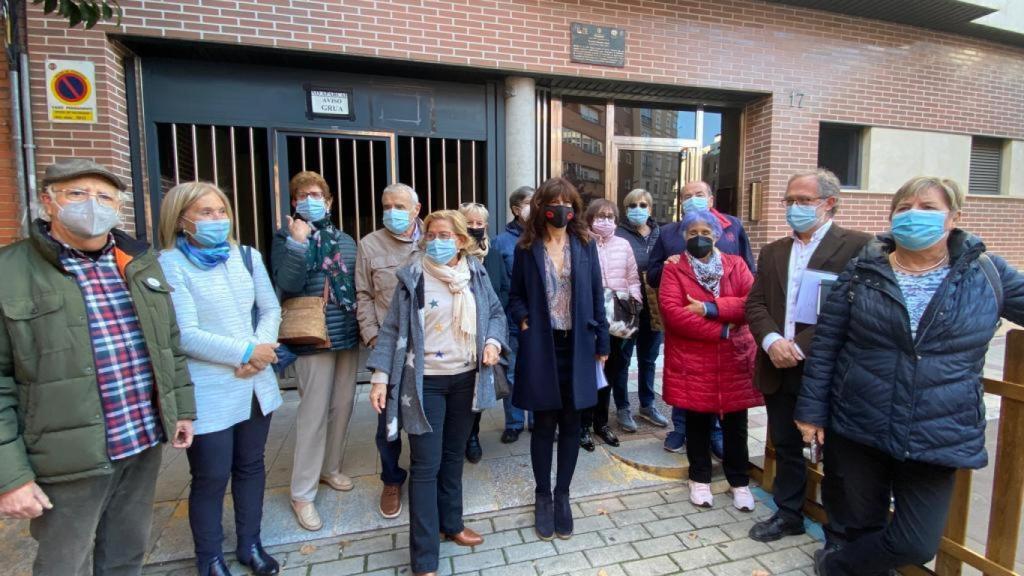 Acto en el que se han inaugurado las placas dedicadas a estos tres ilustres vecinos