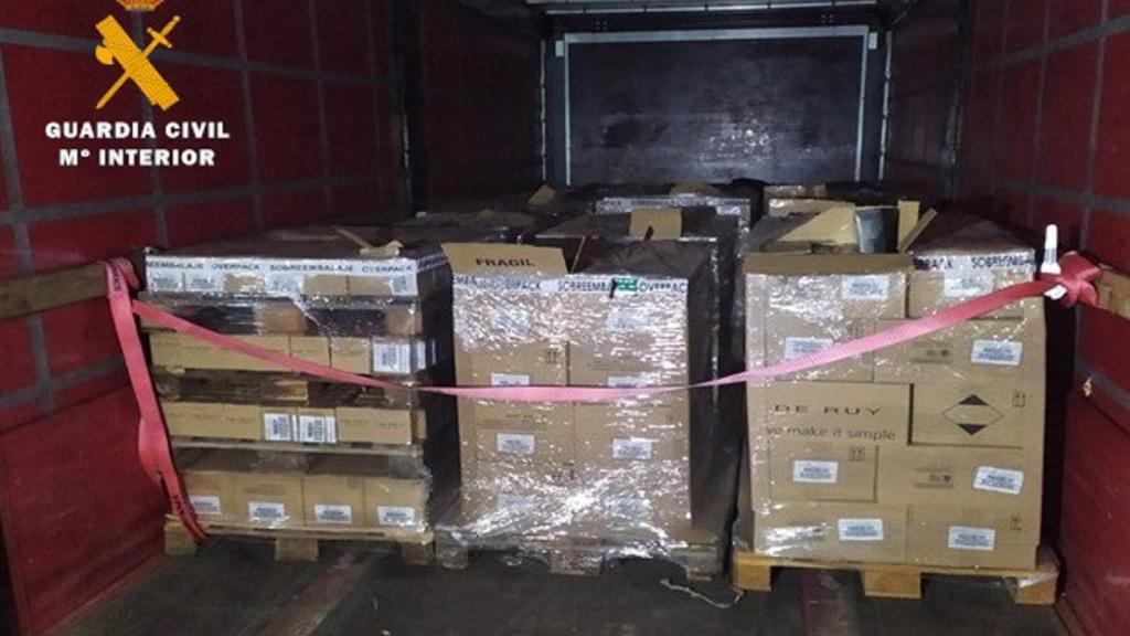 Camión robado con productos cosméticos