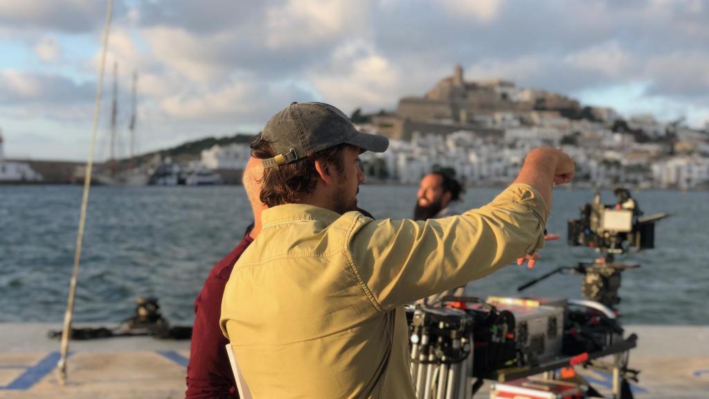 Imagen de rodaje de 'El secreto de Ibosim' de Miguel Ángel Tobías.