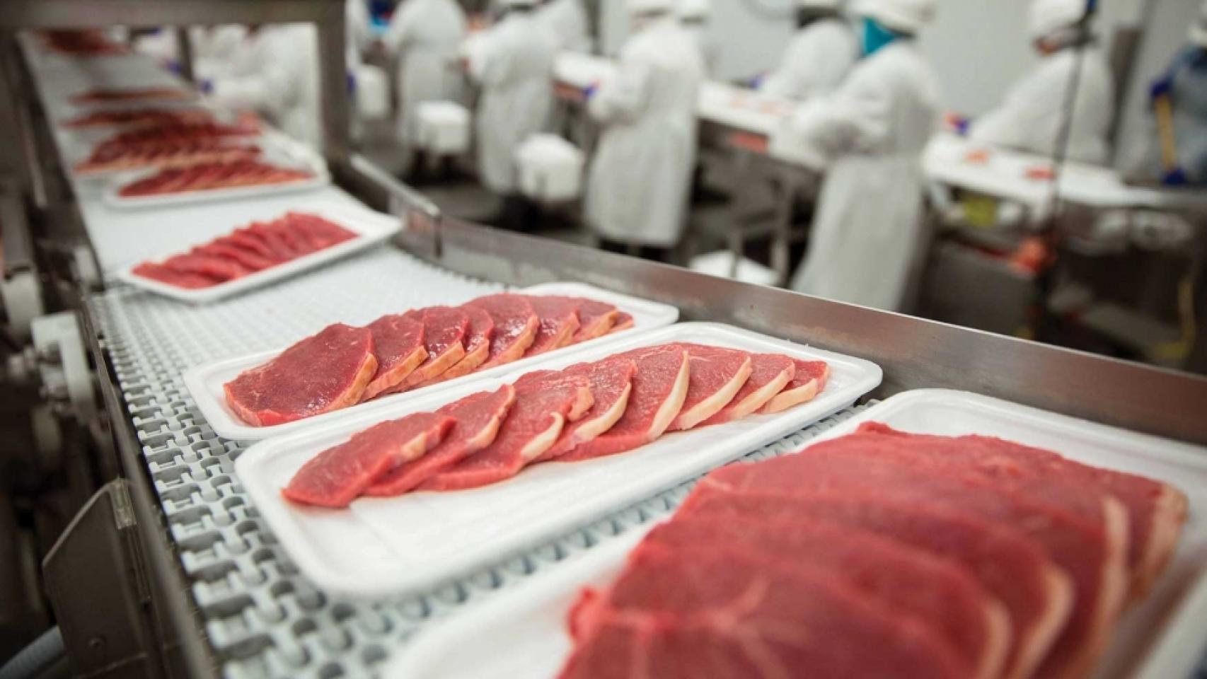 Industria cárnica en imagen de archivo.