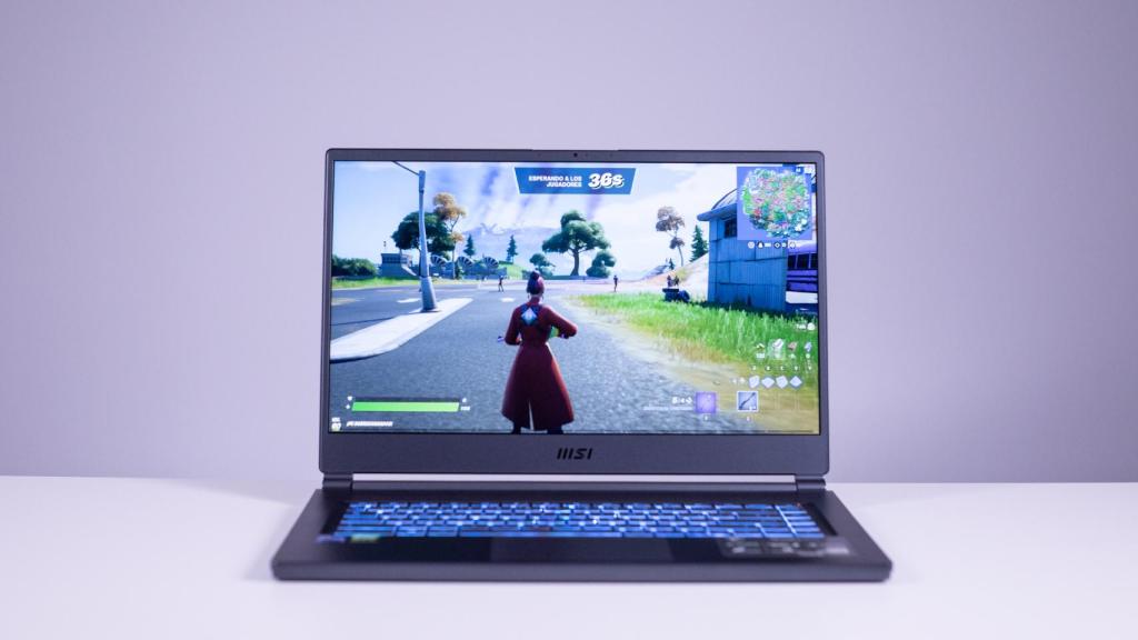 El MSI Stealth 15M con Fortnite.