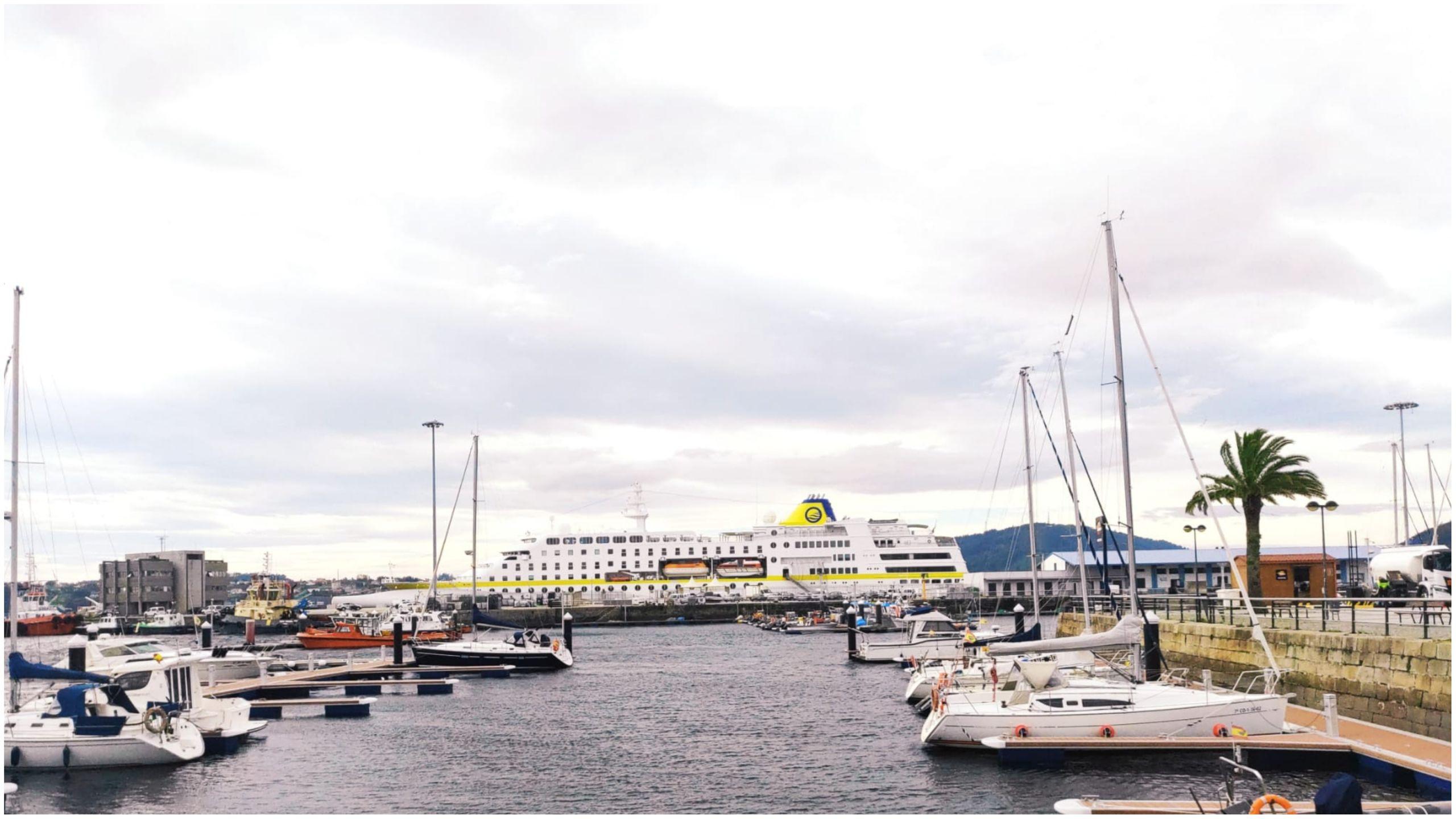 Crucero ‘Hamburg’. Foto: Quincemil.