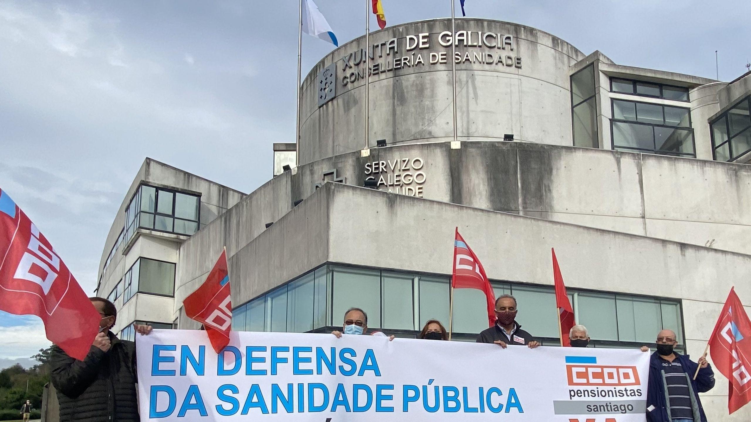 Protestas frente la sede del Sergas