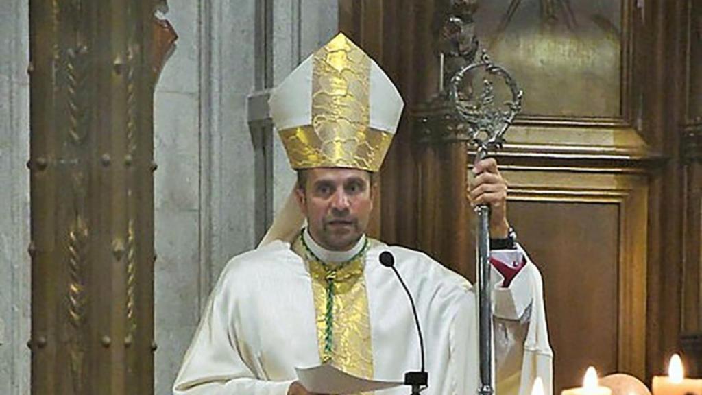 Novell, durante una homilía. Párroco controvertido donde los haya, representaba el ala más fundamentalista de la Iglesia.