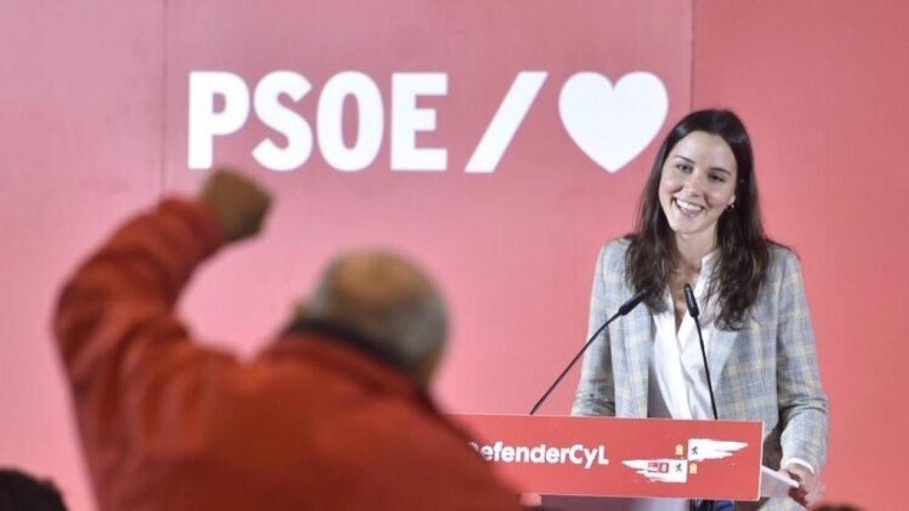 Fernández durante una intervención.
