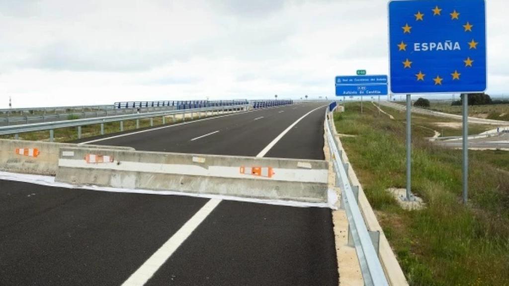 Tramo de la A-62 cerrada entre Fuentes de Oñoro y Vilar Formoso