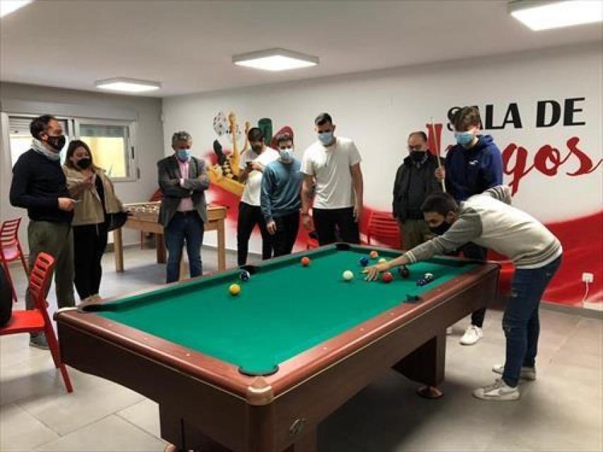 Visita del alcalde de Arroyo, Sarbelio Fernández, al nuevo centro juvenil. - AYUNTAMIENTO DE ARROYO DE LA ENCOMIENDA