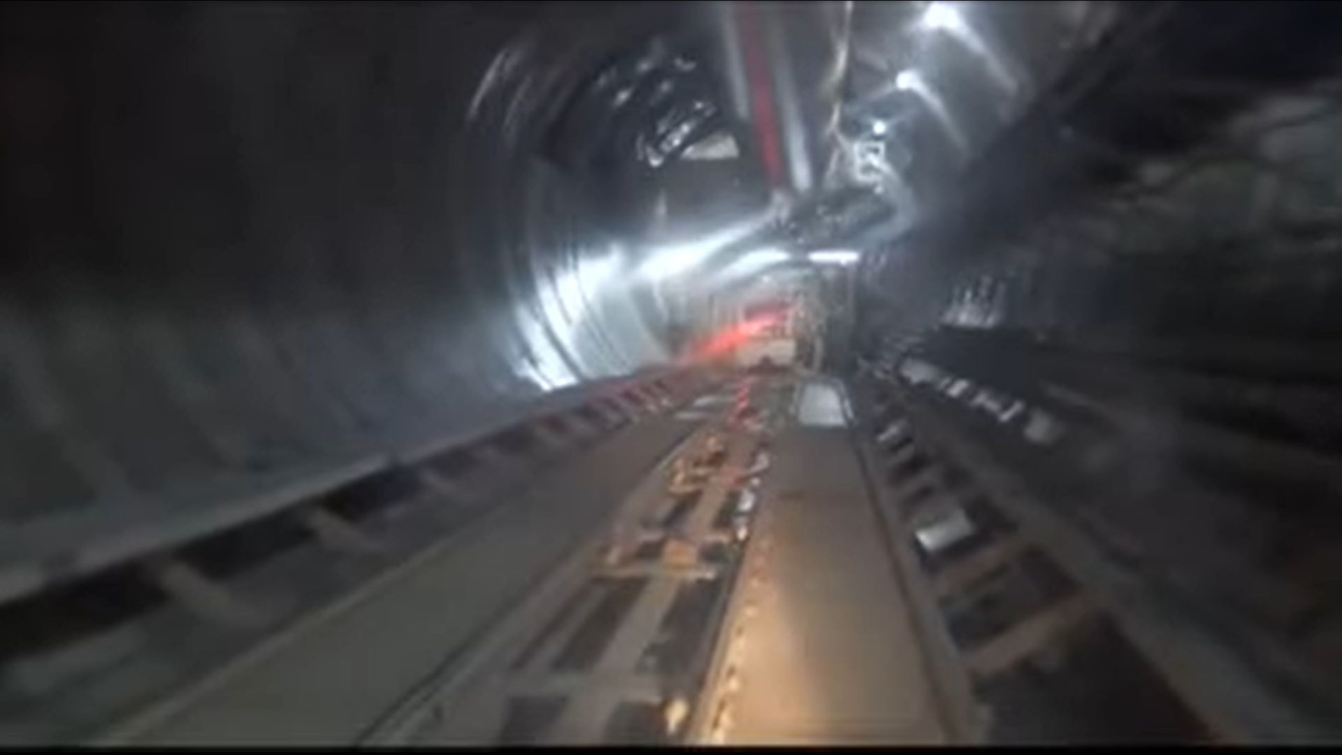 Vista interior del Tunel das Maceiras, entre Redondela y Vigo-Urzáiz