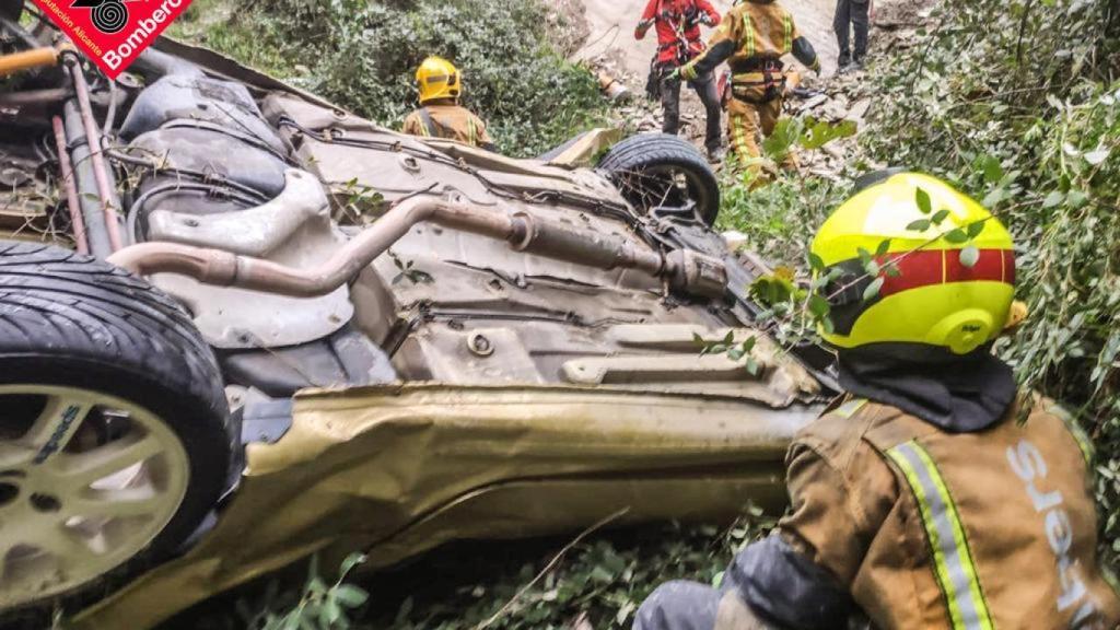 La operación de rescate del equipo de bomberos duró dos horas y media.