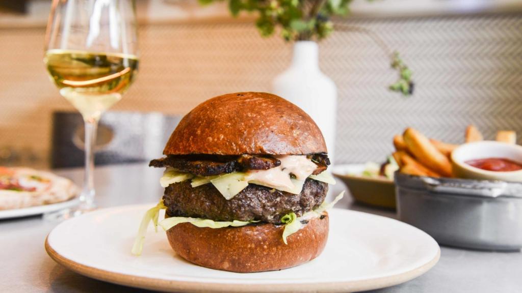 El vino blanco también es una opción.