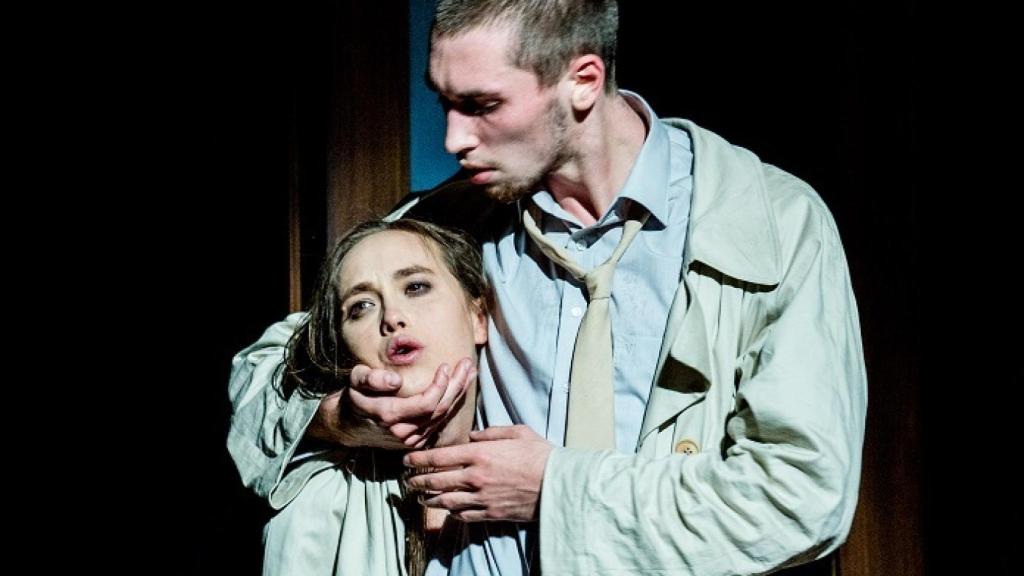 48 TRIPTYCH © Maarten Vanden Abeele, Peeping Tom_22