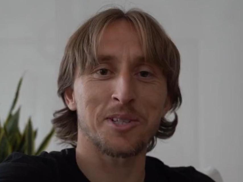 Luka Modrić durante su contestación a la abuela zamorana