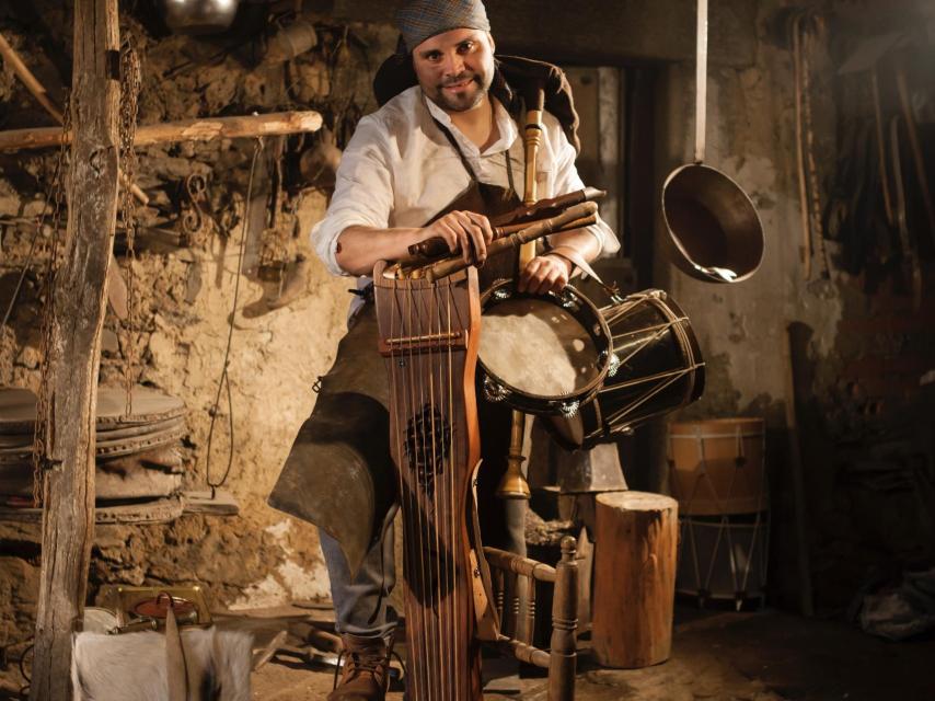 Luis Antonio Pedraza, en su espectáculo 'En Clave Folk'