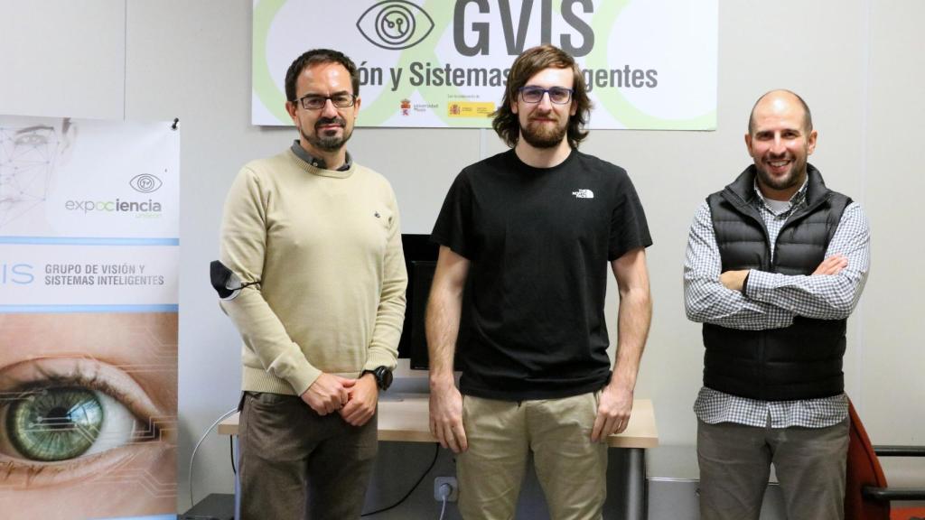 Miembros del equipo de la ULE que colaboran con el Incibe