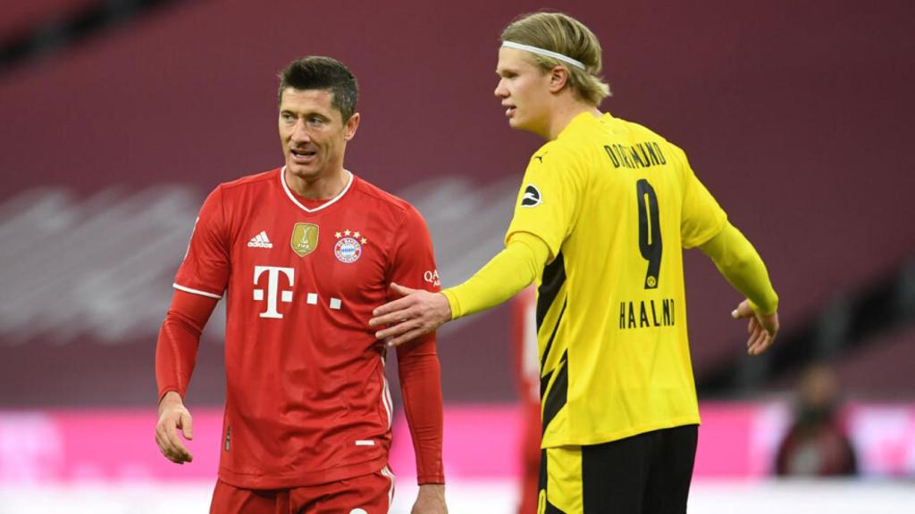 Lewandowski y Haaland, durante un partido de Bundesliga