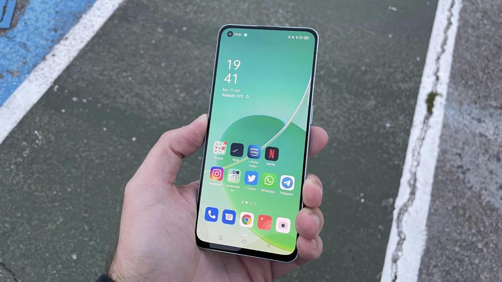 El Oppo Reno 6 ofrece un buen rendimiento tanto en juegos como en apps.