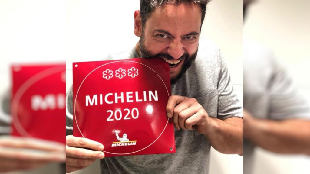 Sergio no encuentra camareros.