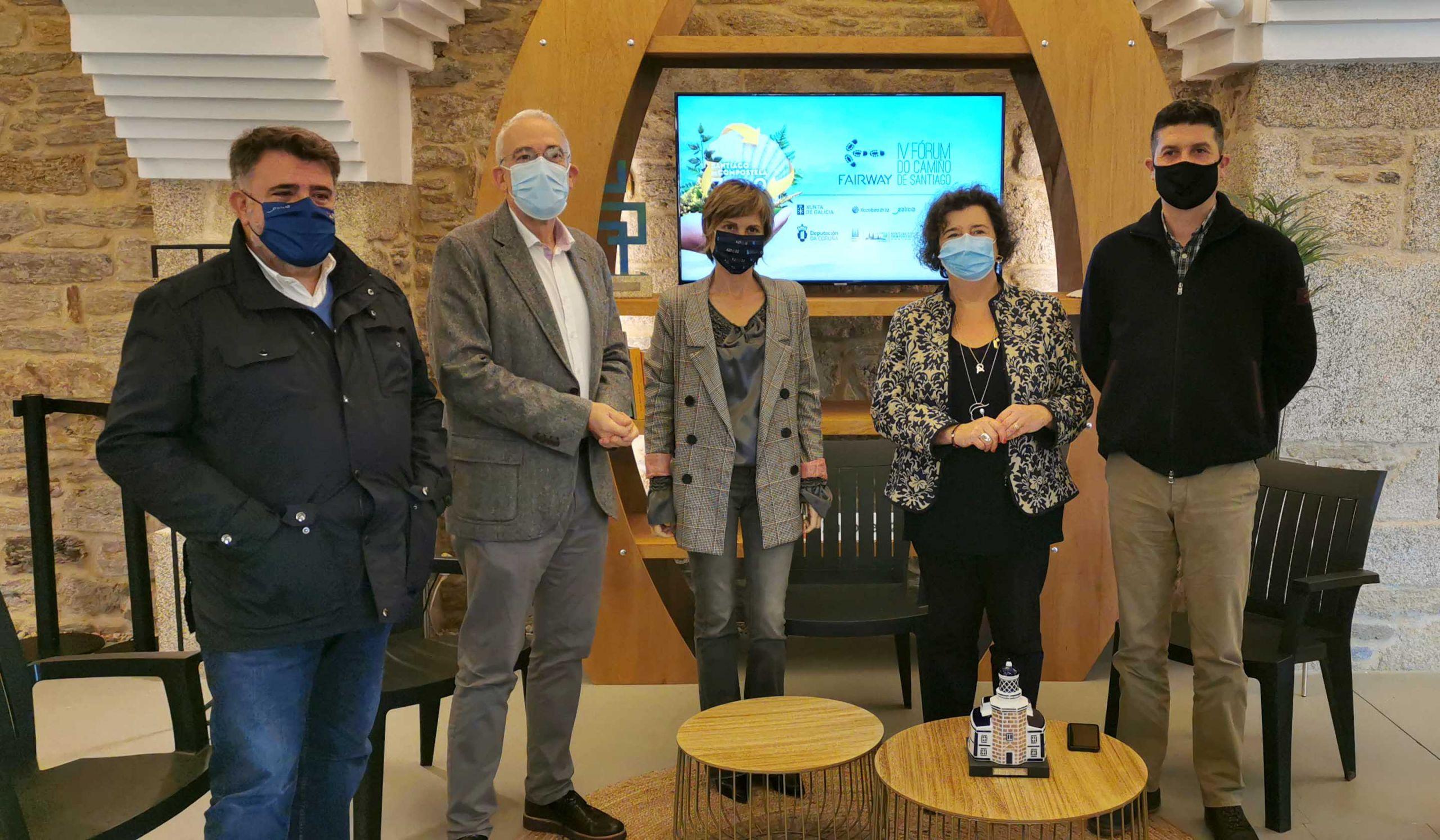 Tono Mugico, Gumersindo Guinarte, Nava Castro, Ana Trevisani y Manuel Oreiro durante la presentación de la IV Edición de Fairway.