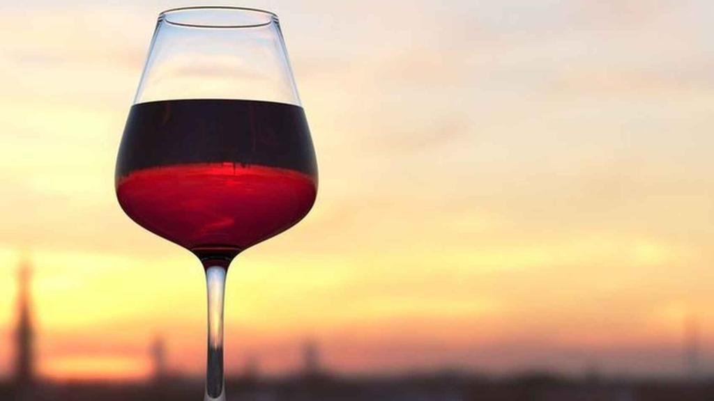 No hay un consumo de alcohol saludable por moderado sea.