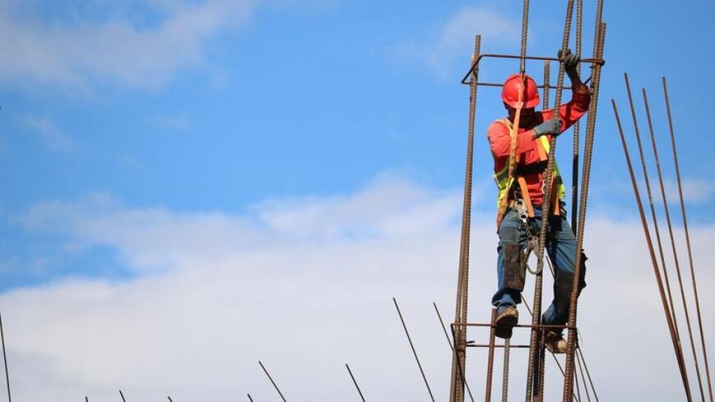 Un trabajador en una obra.