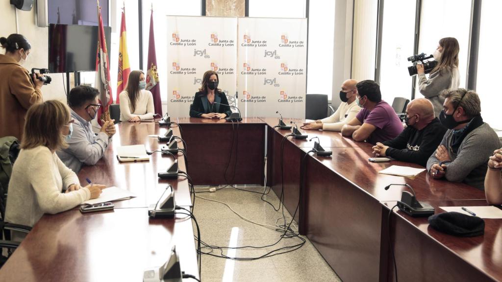 Reunión de la Junta con el Comité de Jupiter Bach