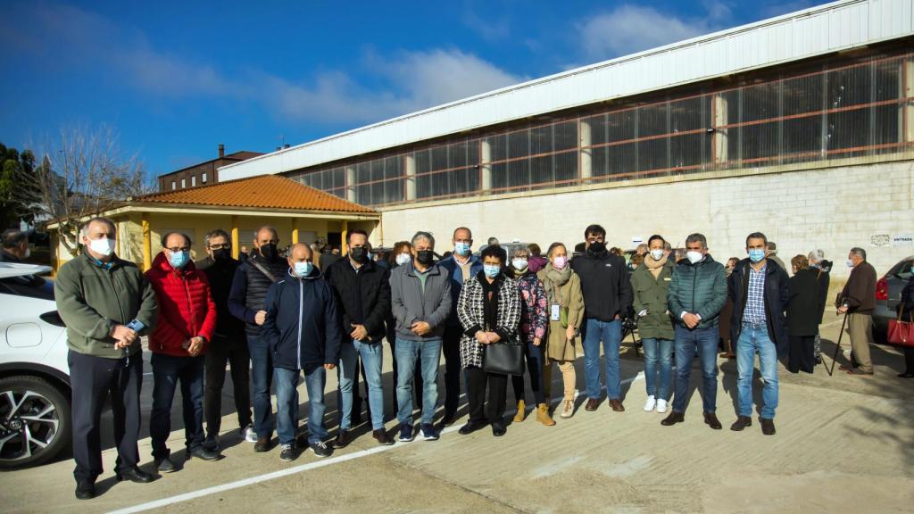 Jose Vicente / ICAL. El portavoz del Grupo Socialista en la Diputación de Salamanca, Fernando Rubio, acompañado por varios ediles pertenecientes a las zonas básicas de salud de Tamames, Linares, La Alberca, Miranda del Castañar, Boada y La Fuente de San Esteban