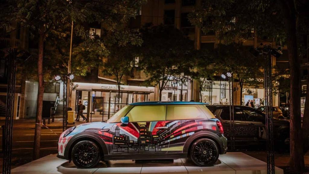 Una exposición de arte urbano conquista cuatro localizaciones emblemáticas de Madrid