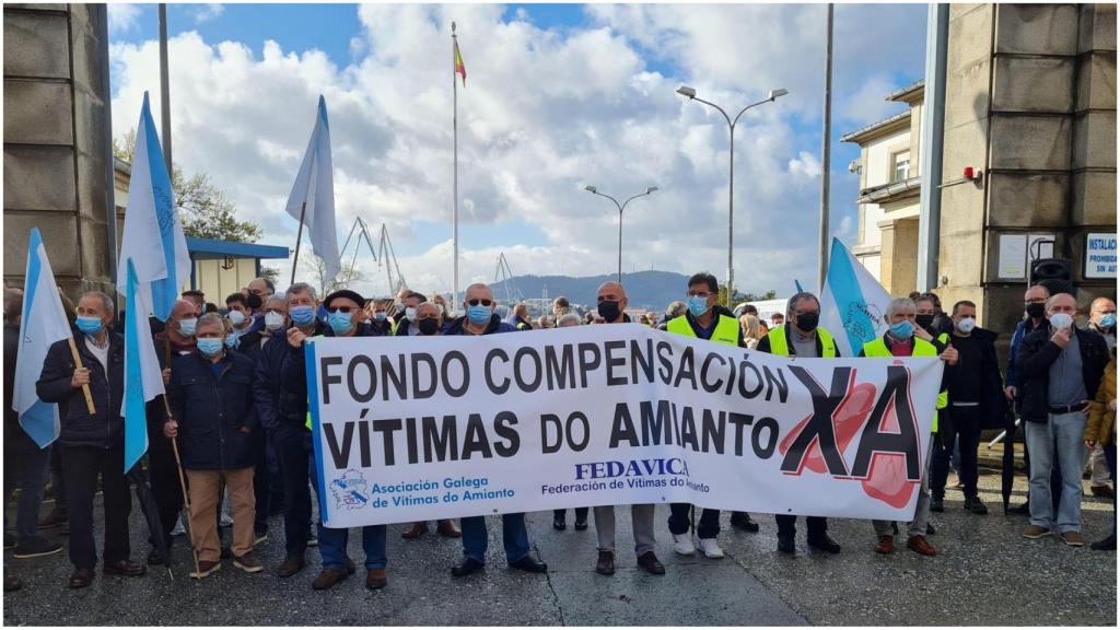 Concentración a las puertas del astillero ferrolano.