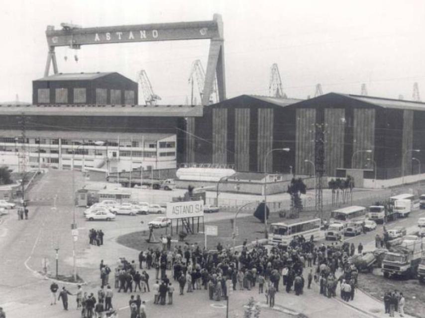 Astillero de Astano, en Ferrol, en los años 60.