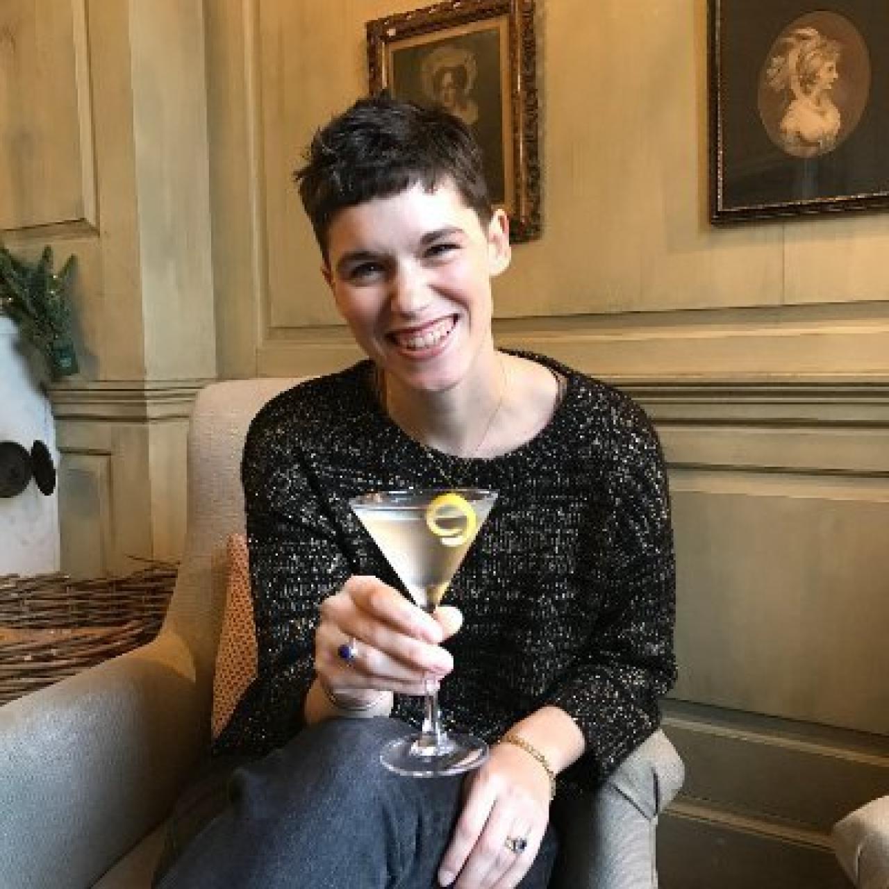 La escritora Kim Sherwood.