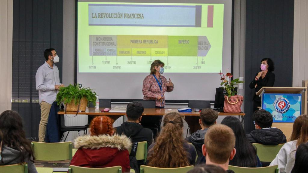 Foto durante el fragmento de la Revolución Francesa.