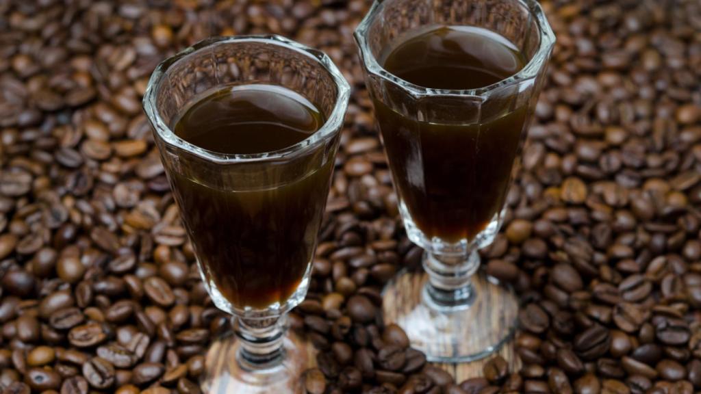 Chupitos de licor café.