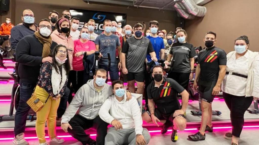 Carlos Velázquez, entre los participantes en la maratón solidaria con La Palma.