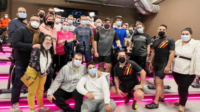 Carlos Velázquez, entre los participantes en la maratón solidaria con La Palma.