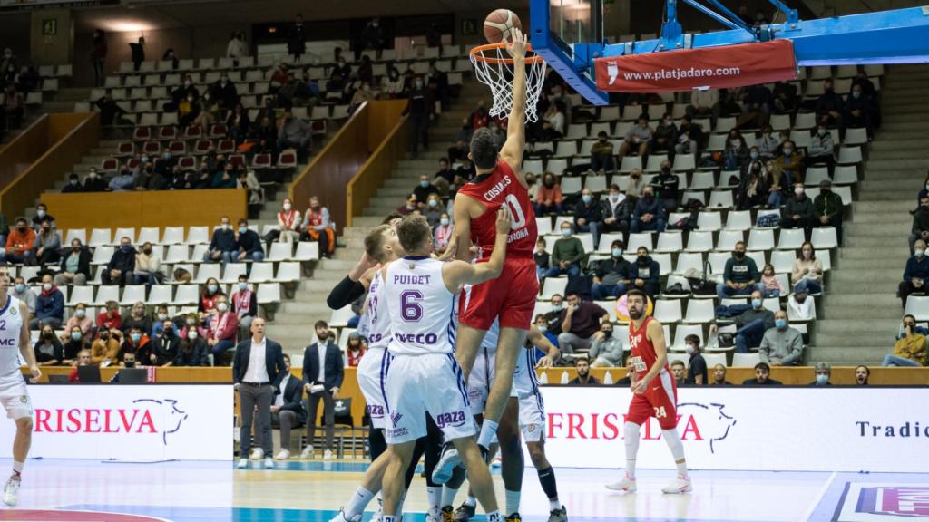 El UEMC Real Valladolid se impuso al Girona en los  últimos instantes del partido