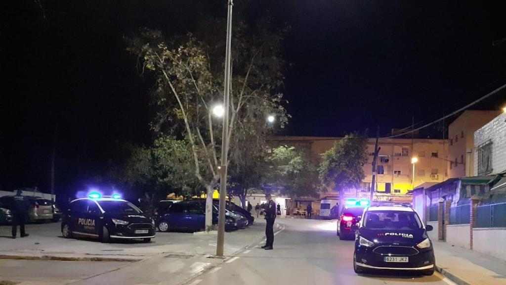 El despliegue policial, este sábado, en el Bario de 'Las 600' de Cartagena.