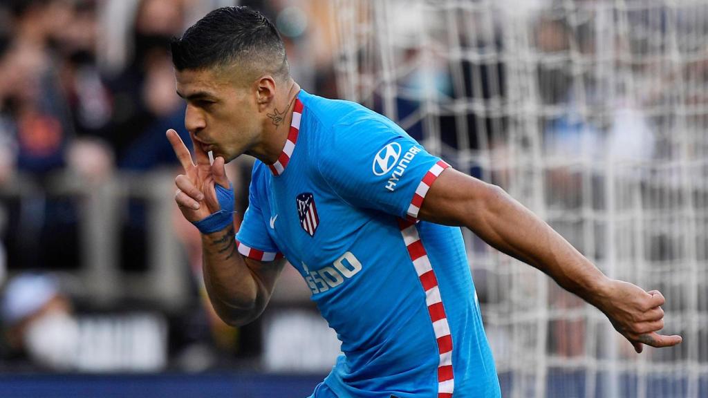 Celebración de Luis Suárez tras su gol con el Atlético de Madrid en Liga