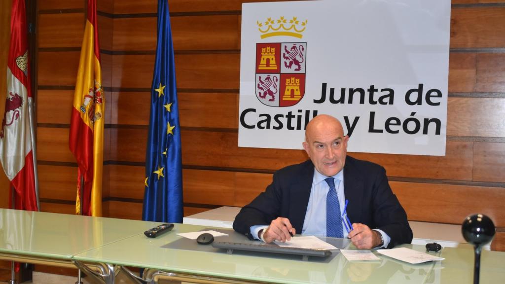 El consejero de Agricultura, Ganadería y Desarrollo Rural, Jesús Julio Carnero