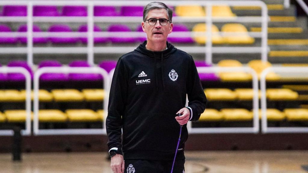 Roberto González durante uno de los entrenamientos del UEMC Real Valladolid