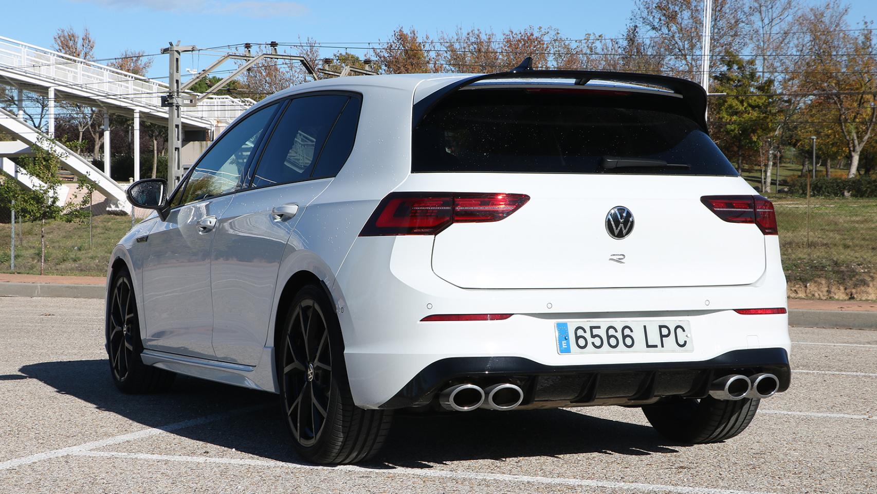 Volkswagen Golf R: así es este compacto con 320 CV de potencia